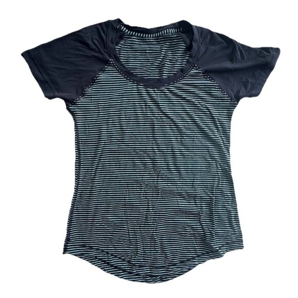 Lululemon Dhyana Short Sleeve In Blue Moon Stripes (Measures Size 6) - Picture 2 of 6